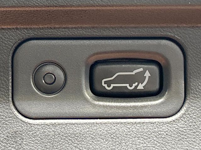 MITSUBISHI DELICA D:5 4WD 2023