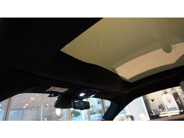 MASERATI MASERATI MC20 Cielo 2025