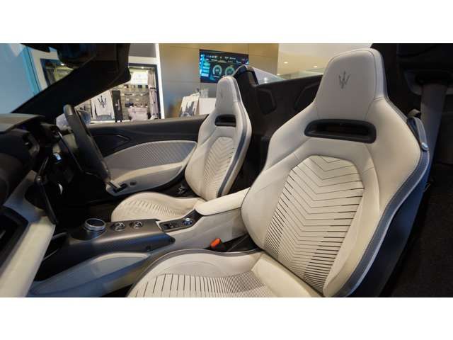 MASERATI MASERATI MC20 Cielo 2025