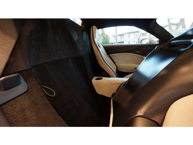 MASERATI MASERATI MC20 Cielo 2025