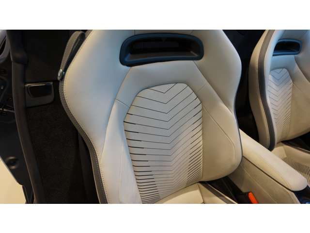 MASERATI MASERATI MC20 Cielo 2025