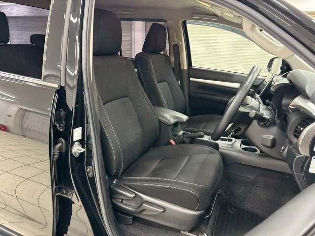 TOYOTA HILUX 4WD 2021