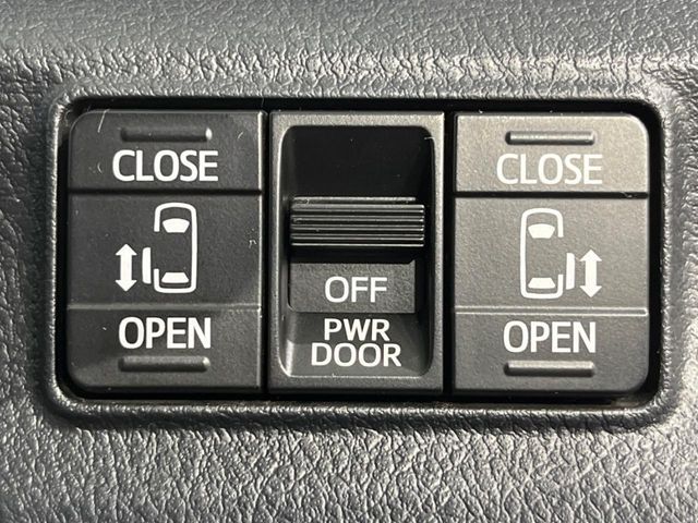 TOYOTA SIENTA HYBRID 2016