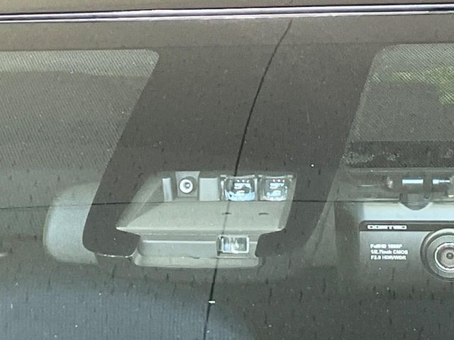 TOYOTA SIENTA HYBRID 2016