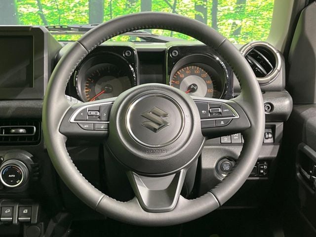 SUZUKI JIMNY NOMADE 2025