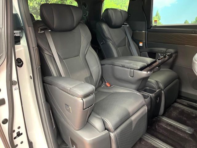 TOYOTA ALPHARD hybrid 2025