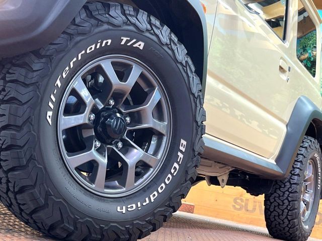 SUZUKI JIMNY SIERRA 2023