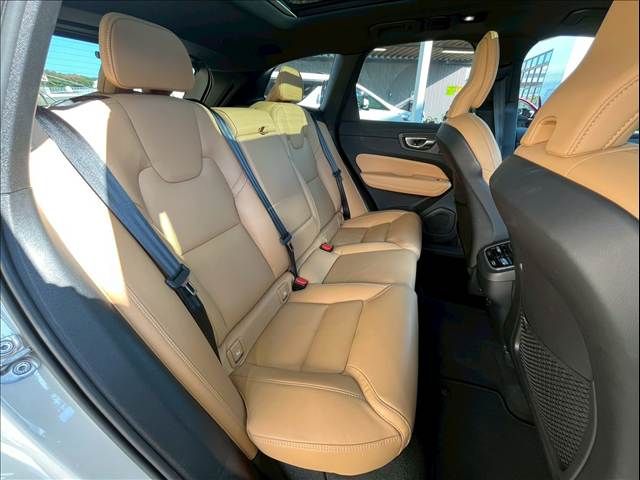 VOLVO VOLVO XC60 2023