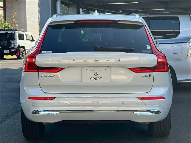 VOLVO VOLVO XC60 2023