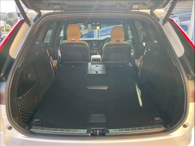 VOLVO VOLVO XC60 2023