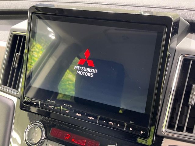 MITSUBISHI DELICA D:5 4WD 2024