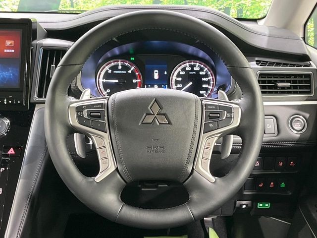 MITSUBISHI DELICA D:5 4WD 2024