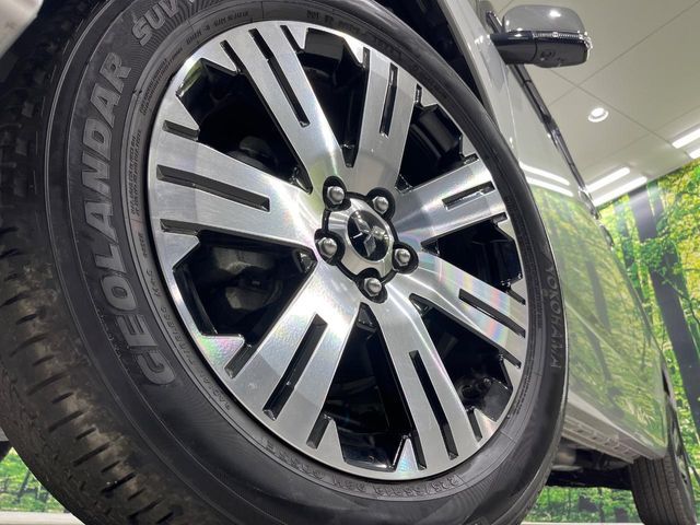 MITSUBISHI DELICA D:5 4WD 2024