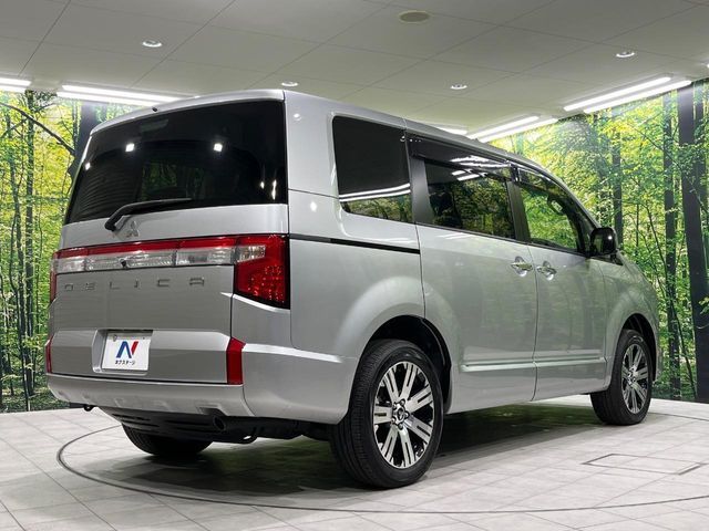 MITSUBISHI DELICA D:5 4WD 2024