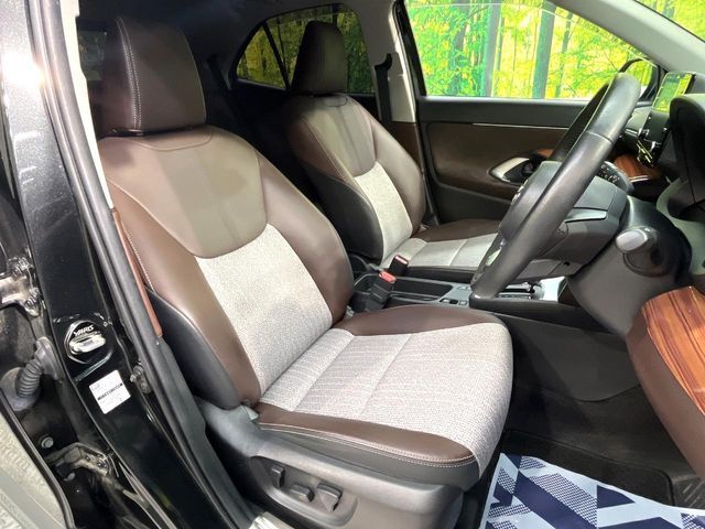 TOYOTA YARIS CROSS HYBRID 2023