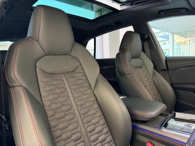 AUDI AUDI RS Q8 2024