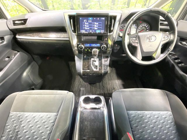 TOYOTA VELLFIRE 2016