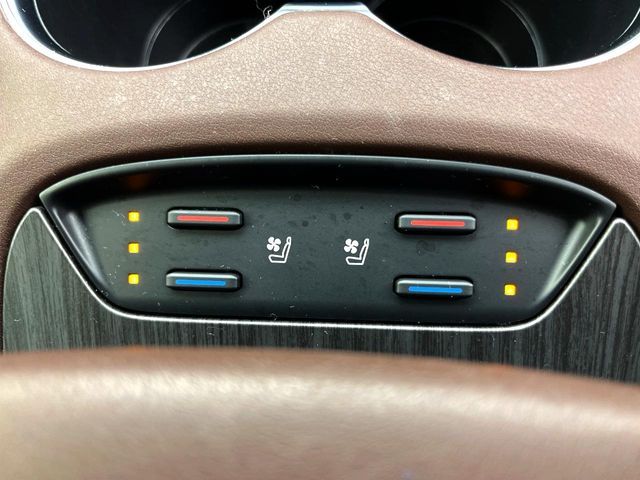 TOYOTA HARRIER 2WD 2022