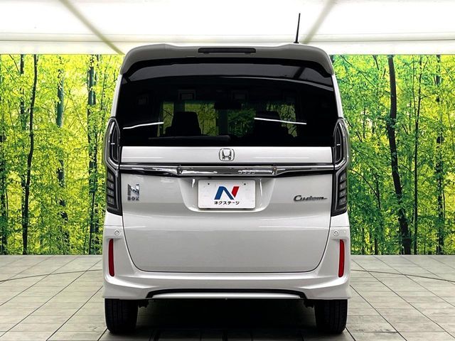 HONDA N BOX CUSTOM 2019