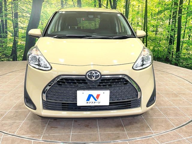 TOYOTA SIENTA 2019