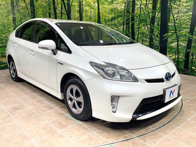 TOYOTA PRIUS 2013