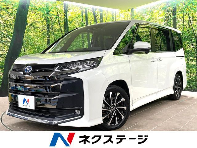 TOYOTA NOAH HYBRID 2022