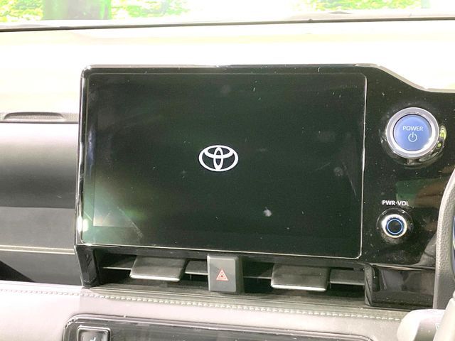 TOYOTA NOAH HYBRID 2022