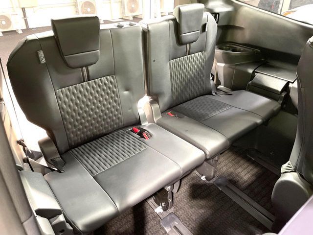 TOYOTA NOAH HYBRID 2022