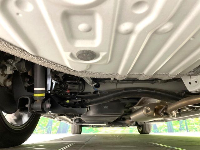 TOYOTA NOAH HYBRID 2022