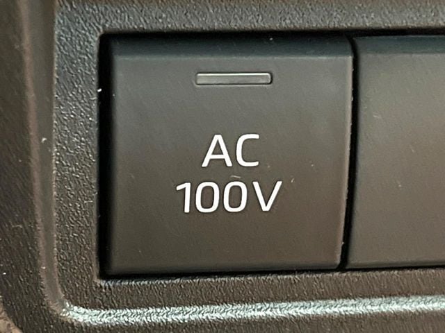 TOYOTA YARIS CROSS HYBRID 2023