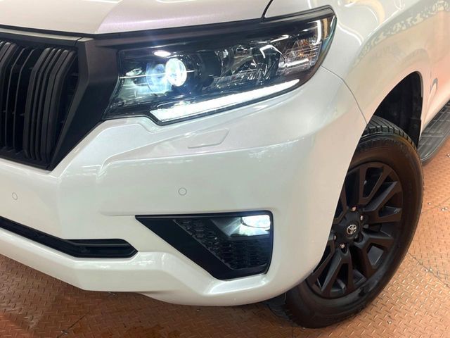 TOYOTA LANDCRUISER PRADO 2023