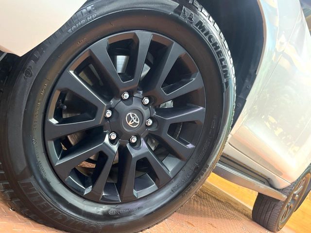 TOYOTA LANDCRUISER PRADO 2023