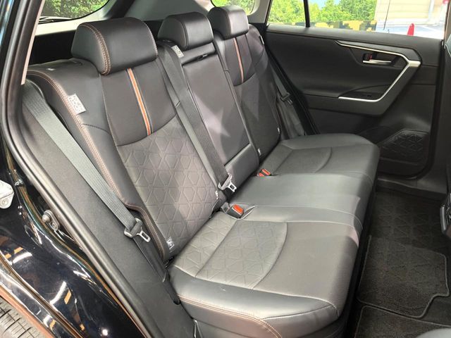 TOYOTA RAV4 HYBRID 4WD 2025