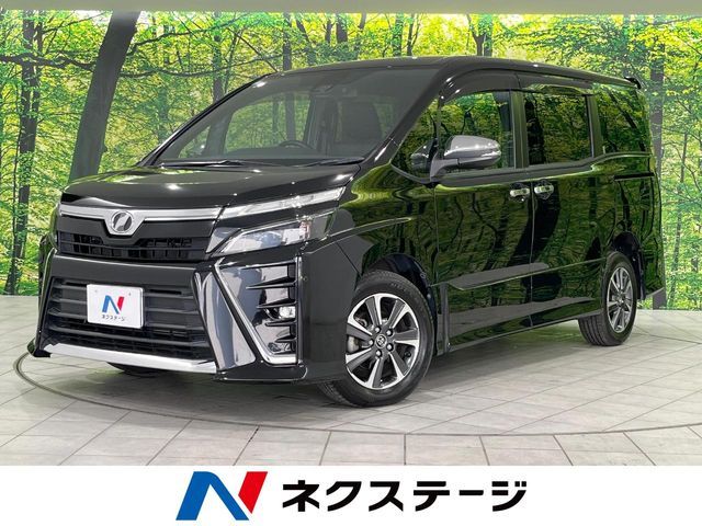 TOYOTA VOXY 4WD 2017