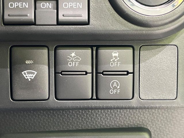 TOYOTA ROOMY 4WD 2023