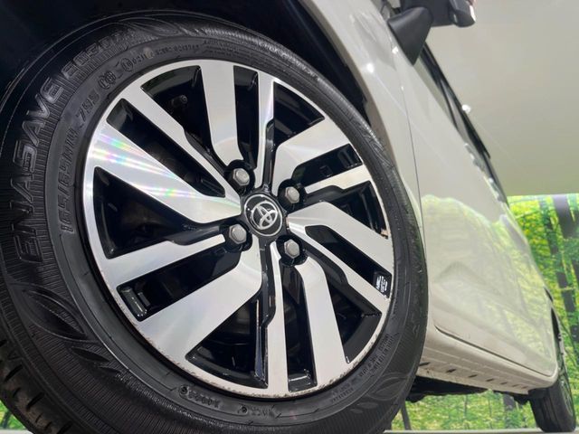 TOYOTA ROOMY 4WD 2023