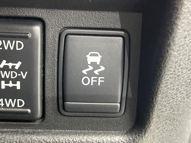 NISSAN JUKE 4WD 2013