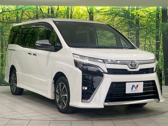 TOYOTA VOXY 4WD 2021