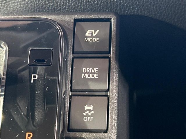 TOYOTA SIENTA HYBRID 2025