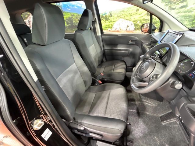 TOYOTA SIENTA HYBRID 2025