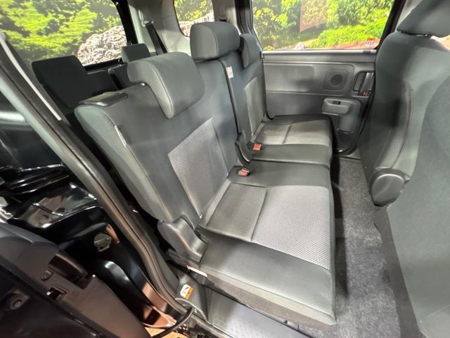 TOYOTA SIENTA HYBRID 2025