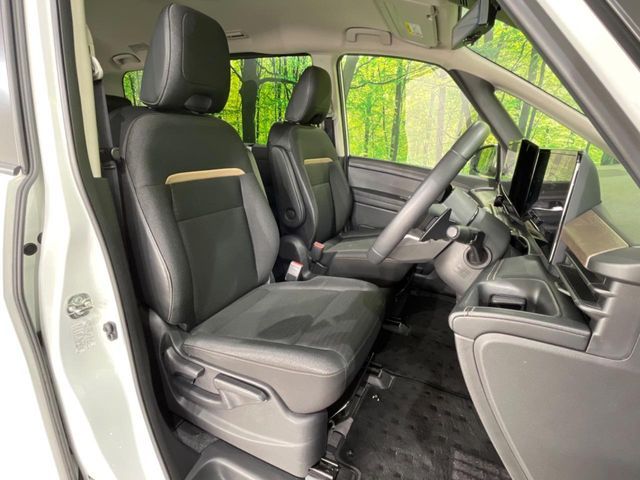 NISSAN SERENA  WG 4WD 2023