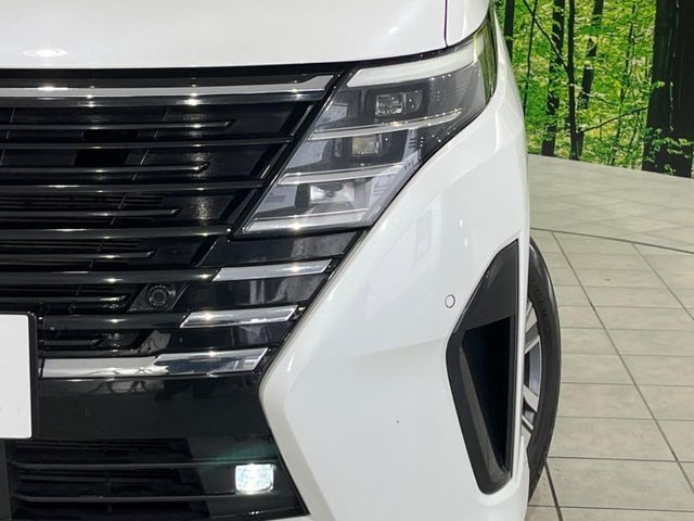 NISSAN SERENA  WG 4WD 2023