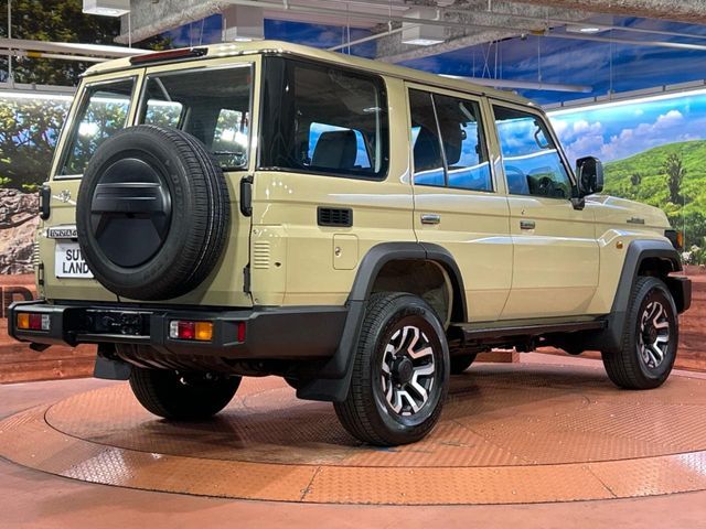 TOYOTA LANDCRUISER 70 2025