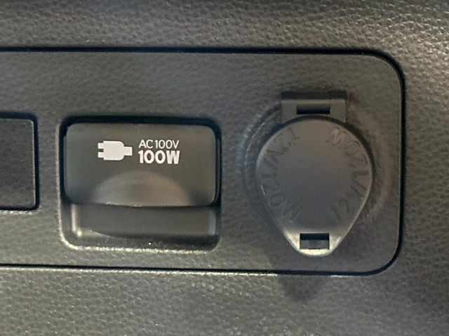 TOYOTA RAV4 4WD 2023