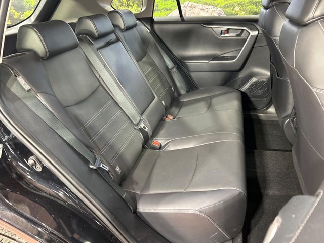 TOYOTA RAV4 4WD 2023