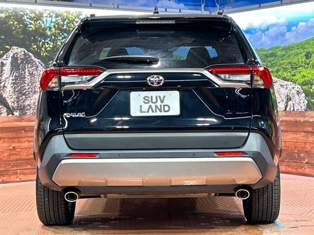 TOYOTA RAV4 4WD 2023