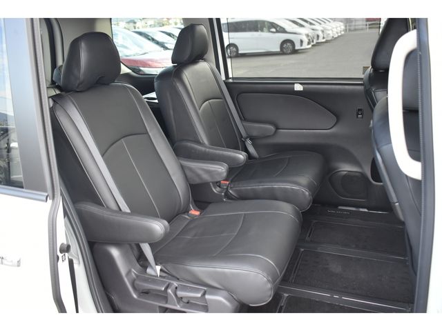 NISSAN SERENA  WG 2022