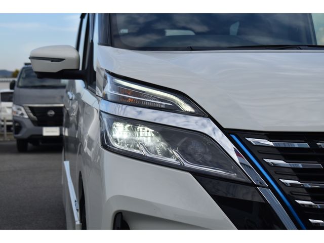 NISSAN SERENA  WG 2022