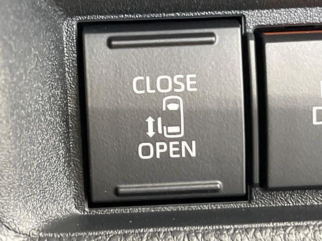 TOYOTA SIENTA HYBRID 2025